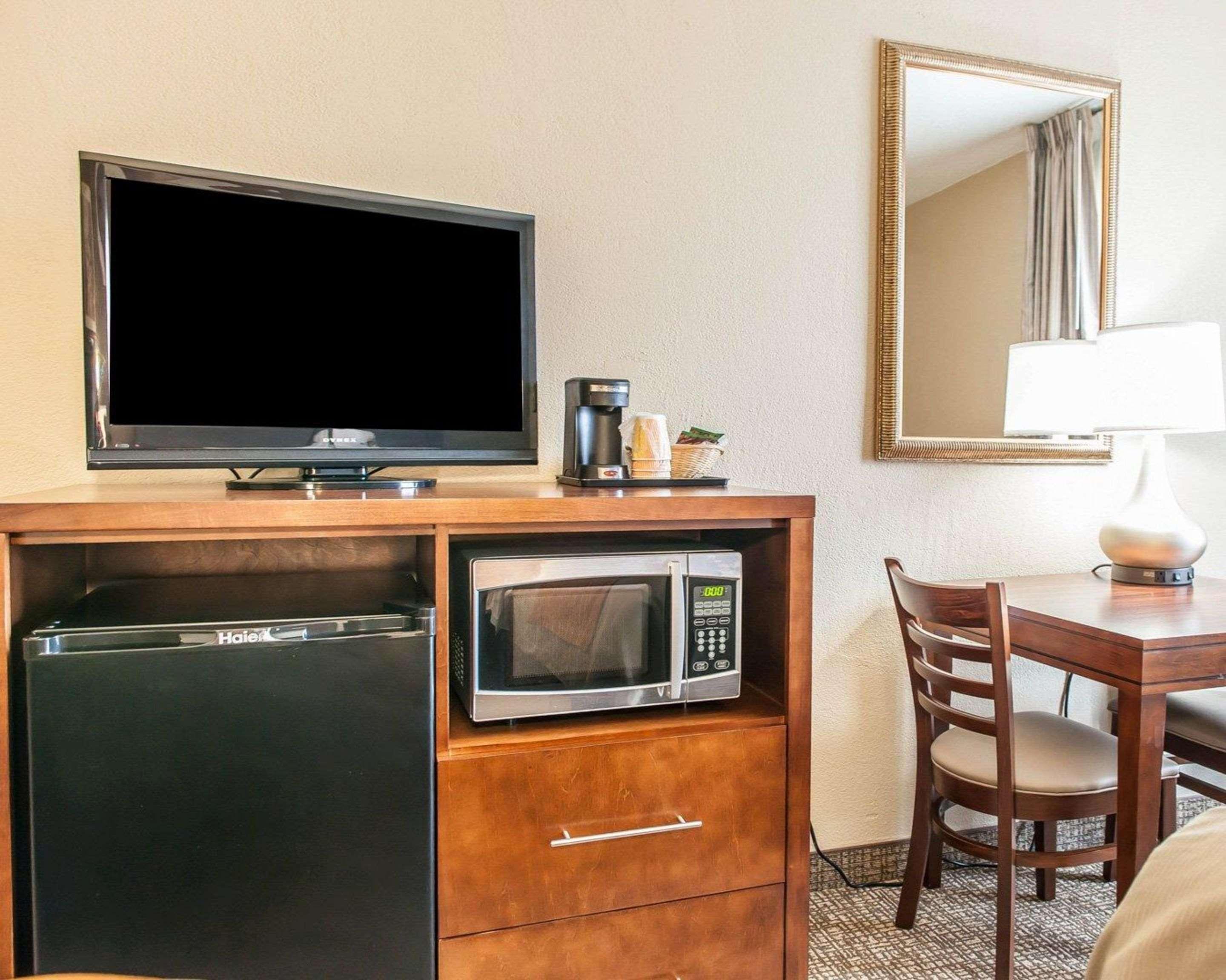 Comfort Inn Мэдисон Экстерьер фото