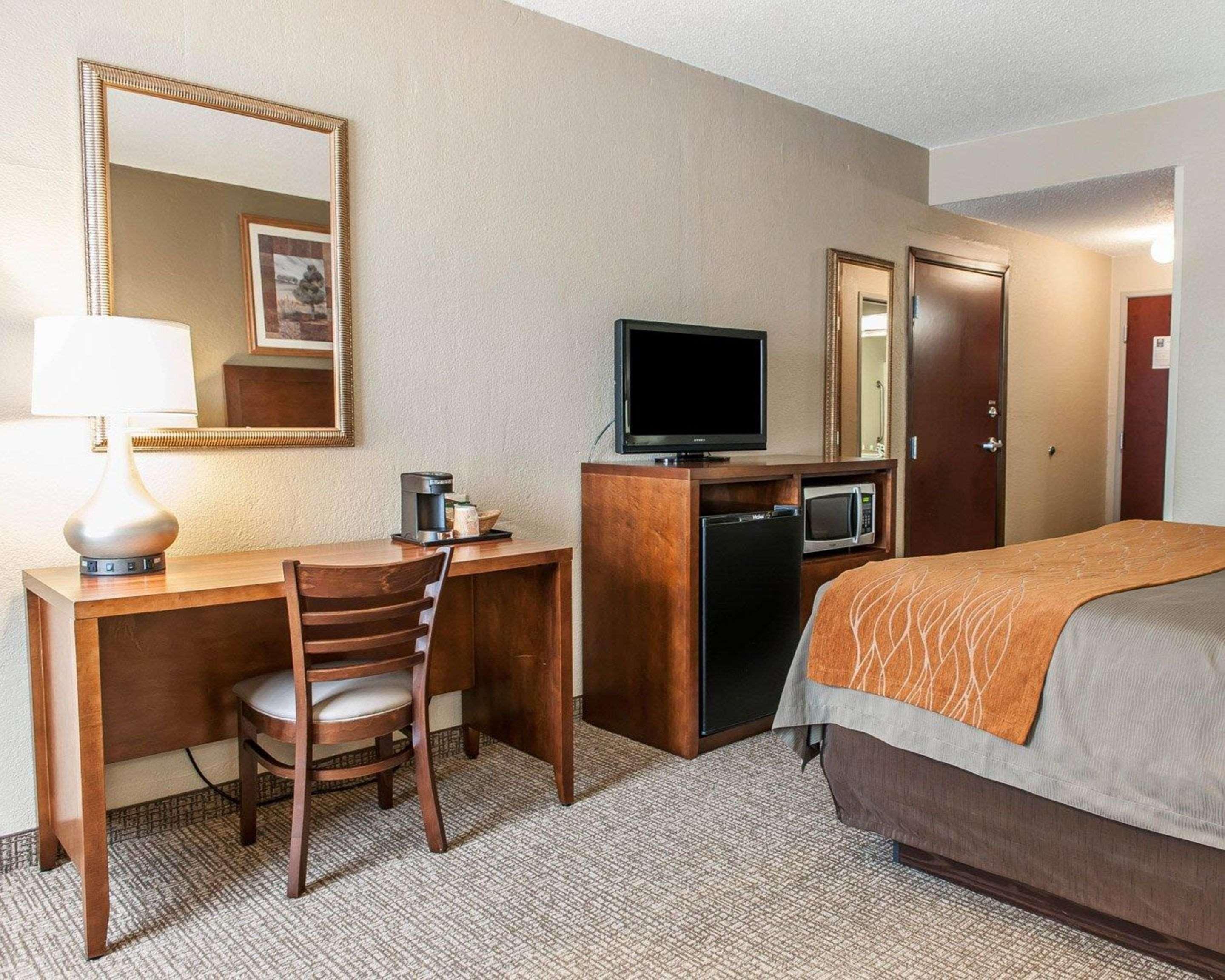 Comfort Inn Мэдисон Экстерьер фото