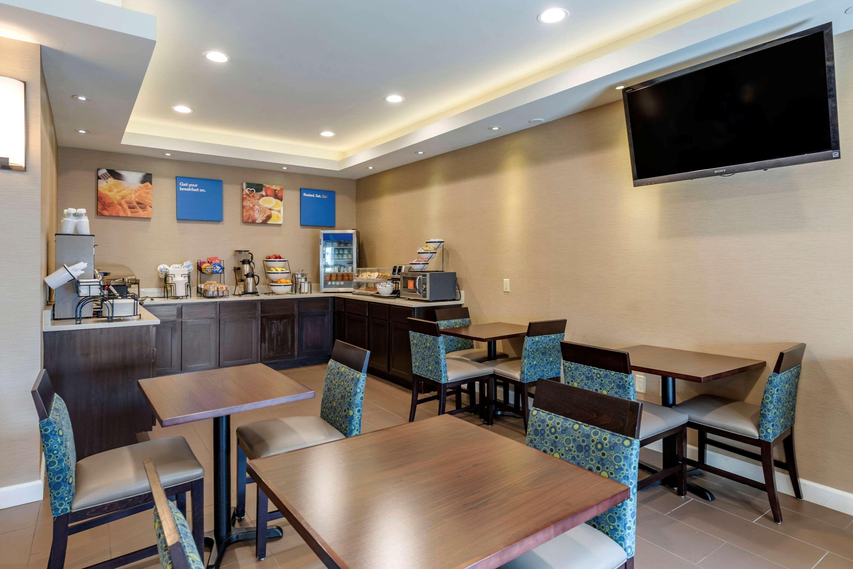Comfort Inn Мэдисон Экстерьер фото