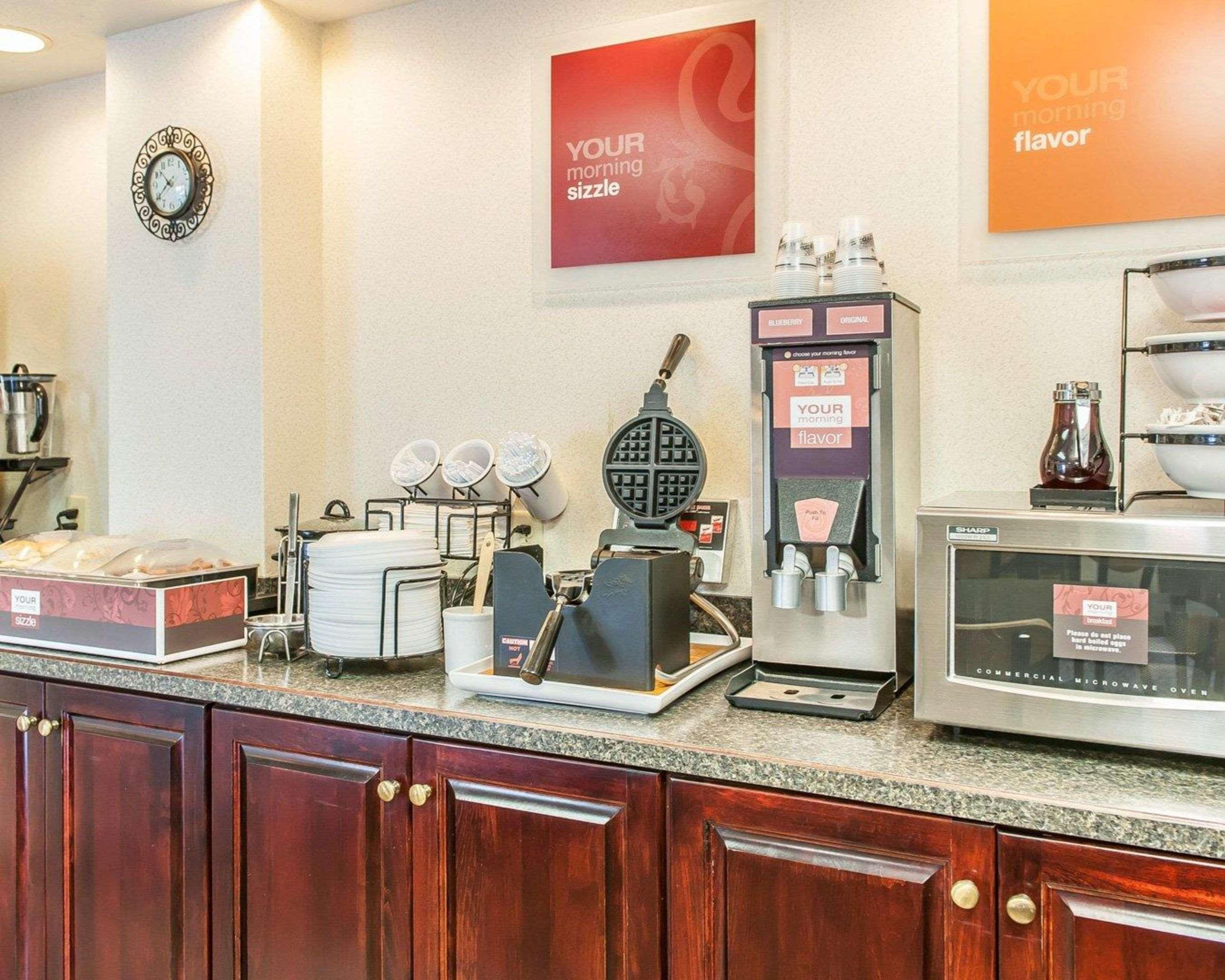 Comfort Inn Мэдисон Экстерьер фото